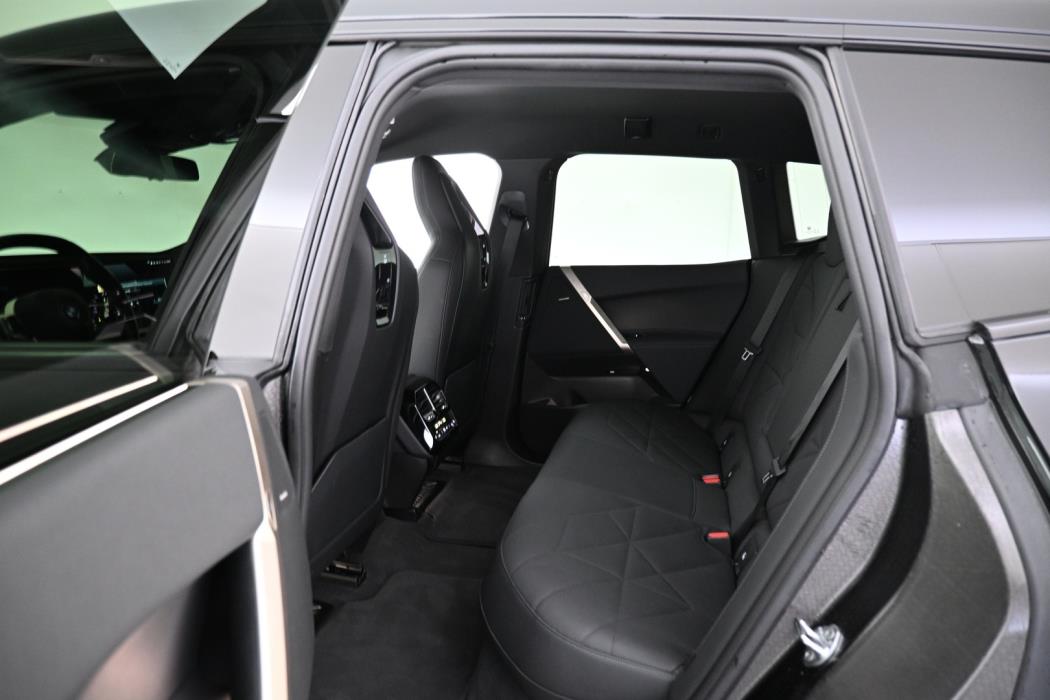 BMW iX 2024