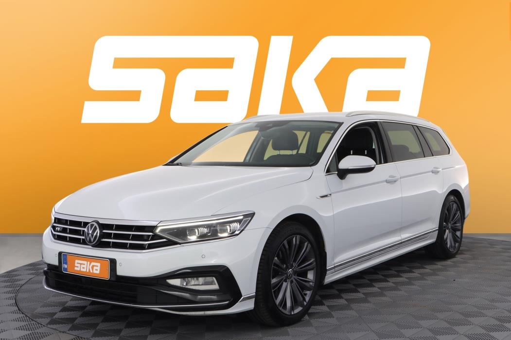 VOLKSWAGEN Passat 2023