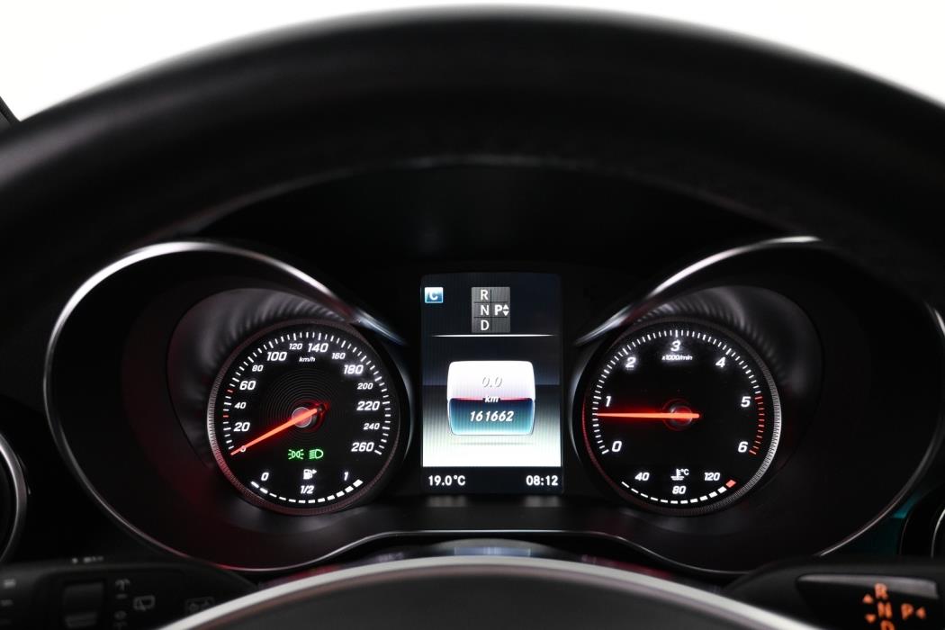 MERCEDES-BENZ GLC 2019