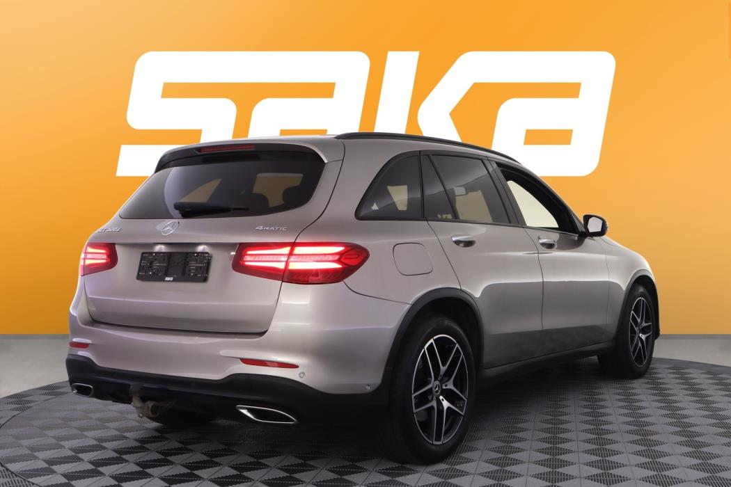 MERCEDES-BENZ GLC 2019