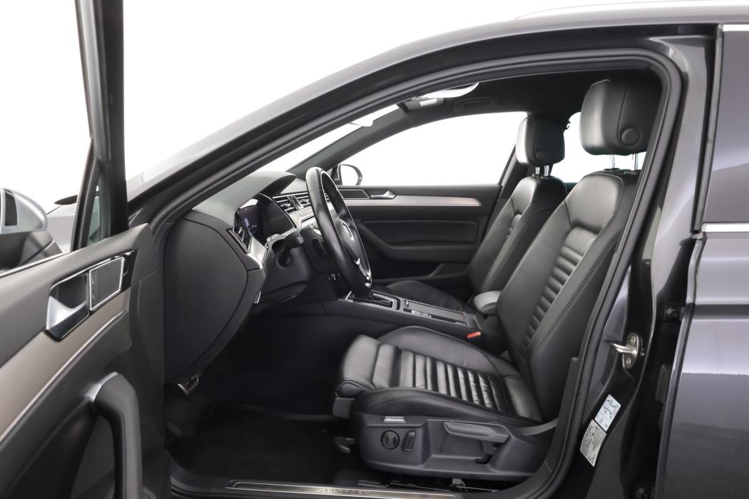 VOLKSWAGEN Passat 2018