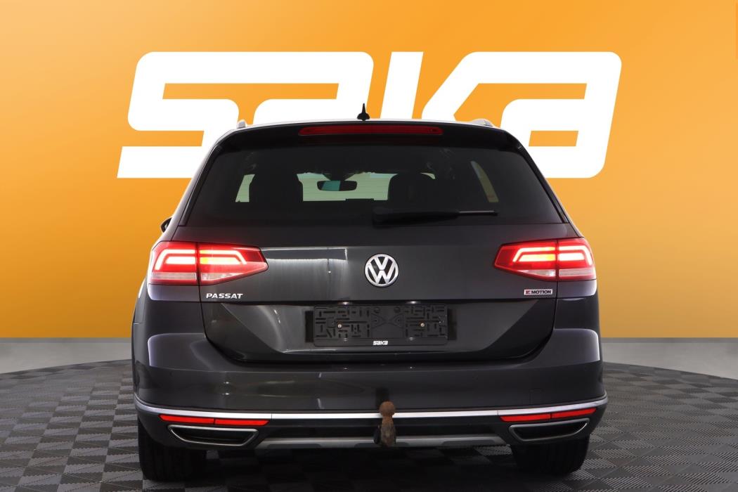 VOLKSWAGEN Passat 2018