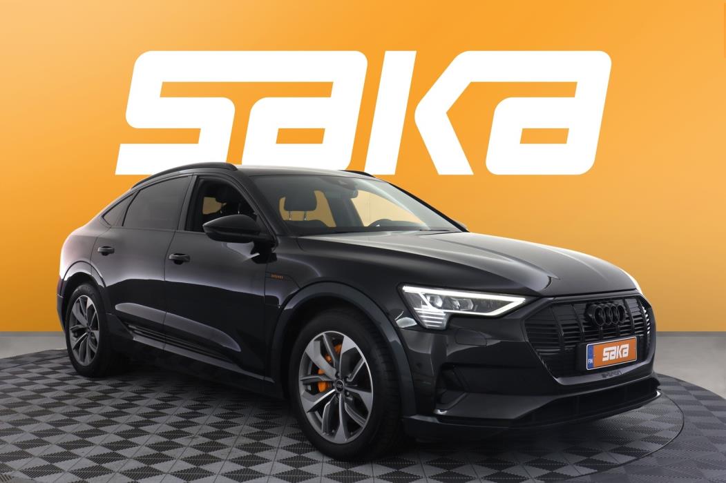 AUDI e-tron 2023