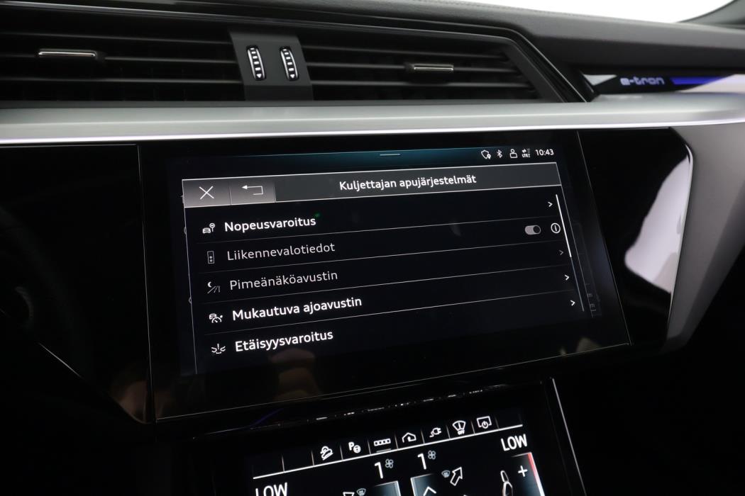 AUDI e-tron 2023