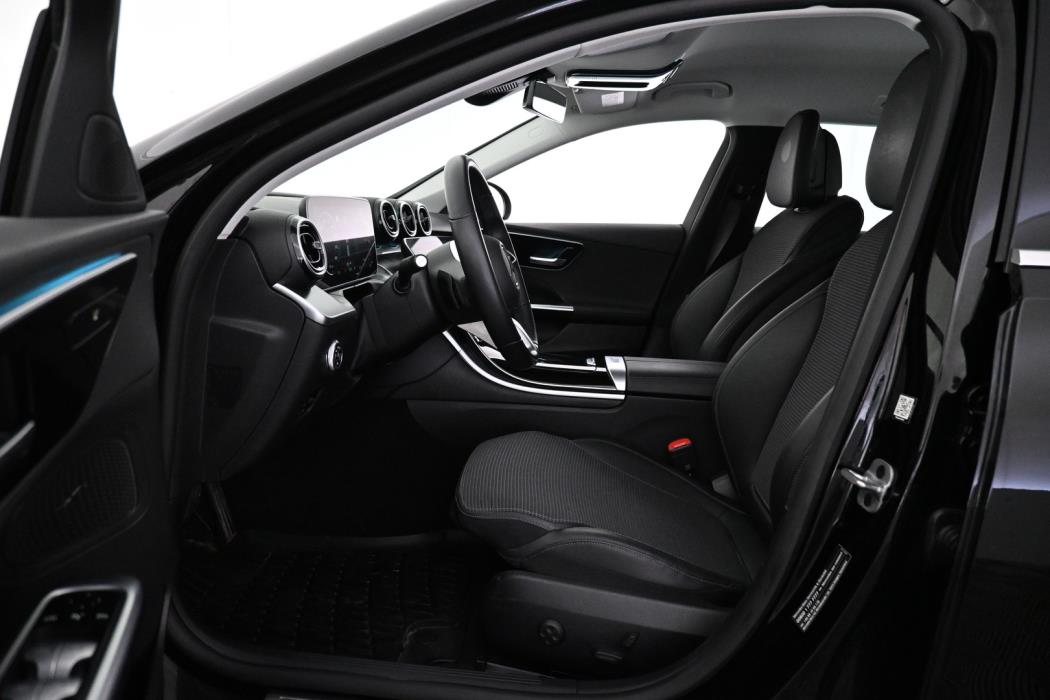 MERCEDES-BENZ C 2023