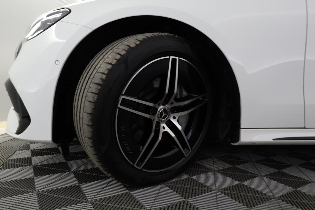 MERCEDES-BENZ E 2025