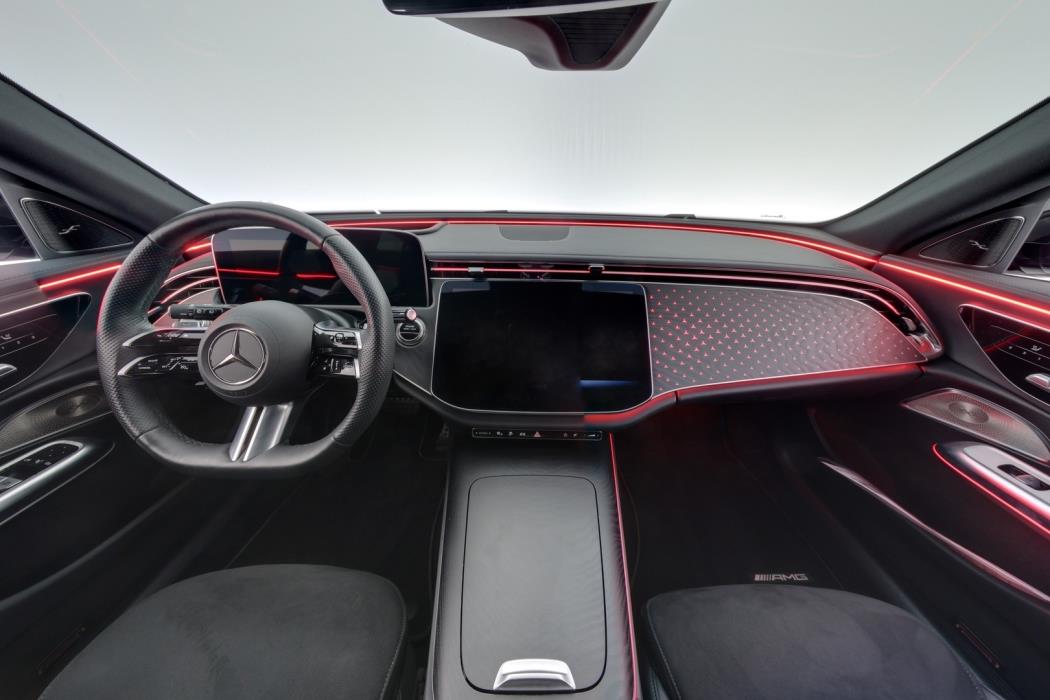 MERCEDES-BENZ E 2025