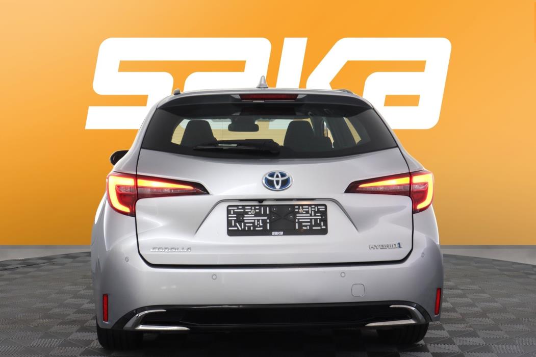 TOYOTA Corolla 2023