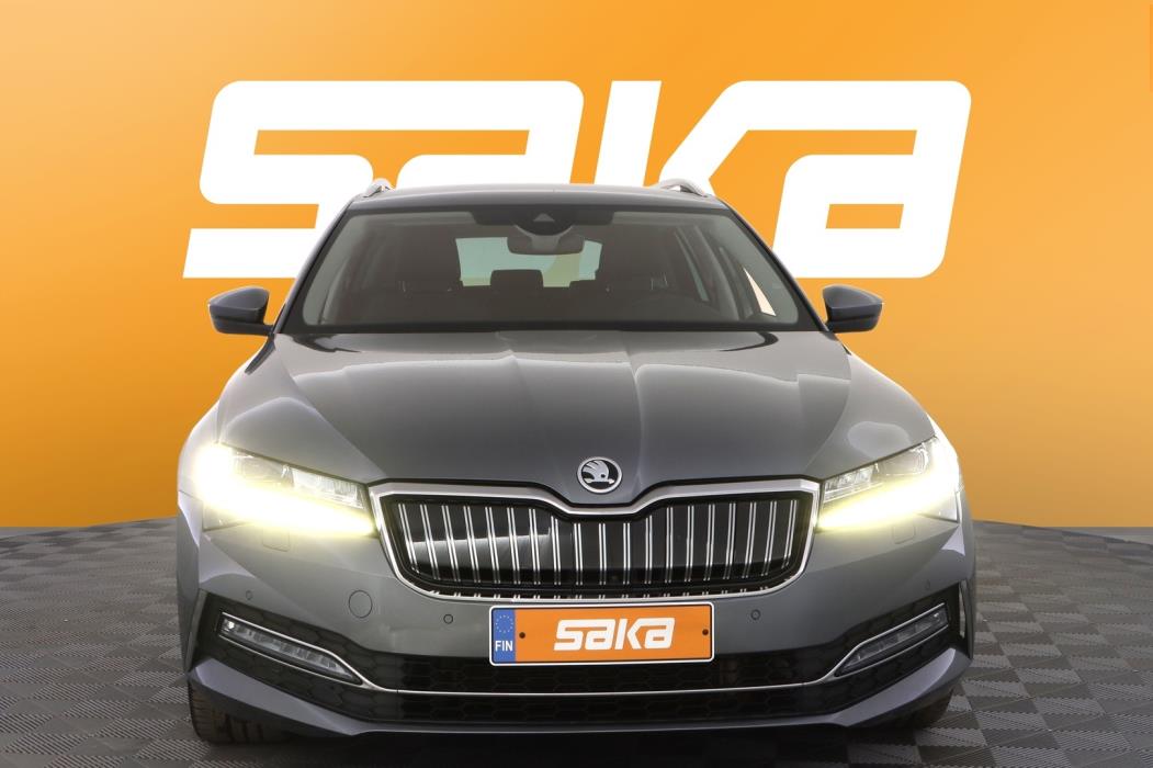 SKODA Superb 2023