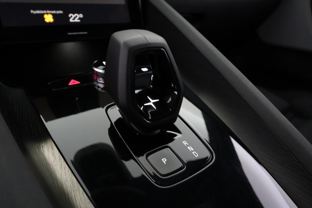 POLESTAR 2 2023
