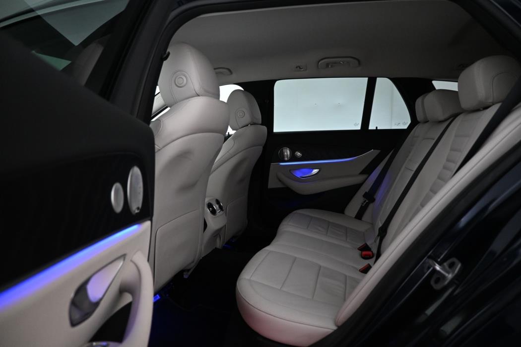 MERCEDES-BENZ E 2021