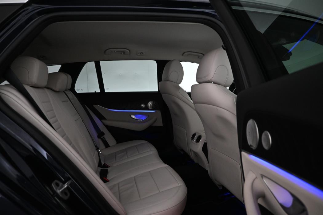 MERCEDES-BENZ E 2021