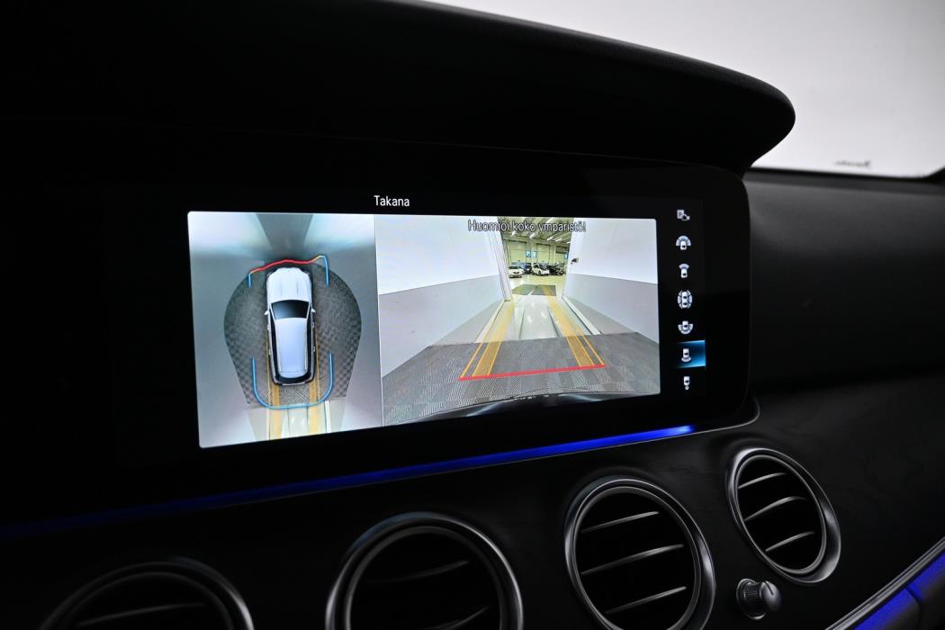 MERCEDES-BENZ E 2021