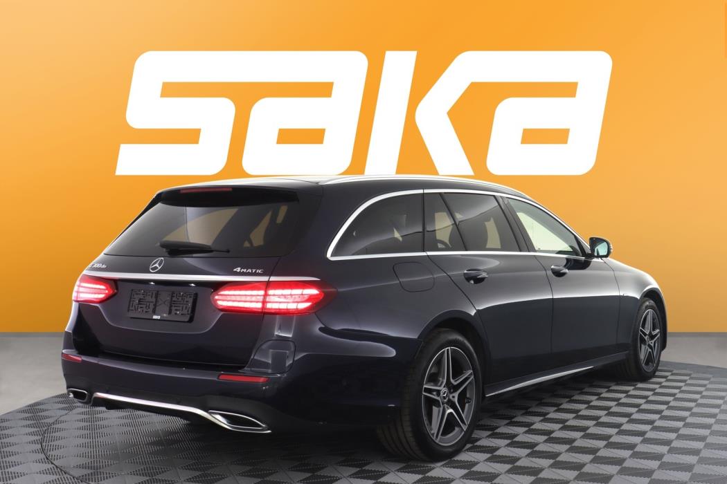 MERCEDES-BENZ E 2021