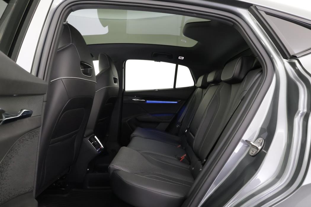 SKODA Enyaq 2023