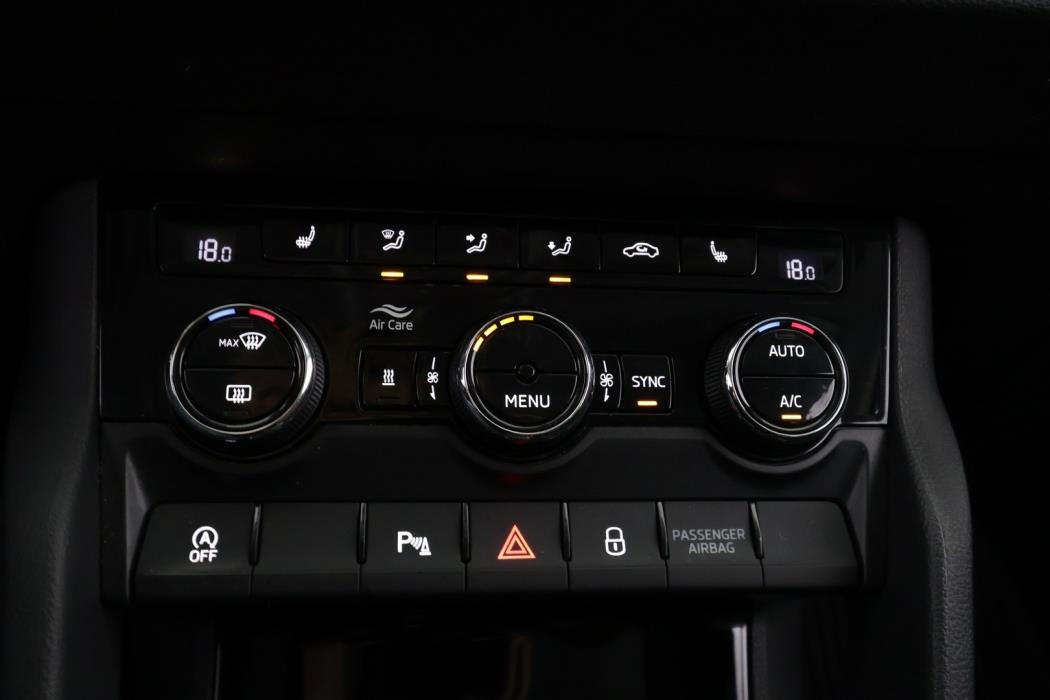 SKODA Karoq 2021