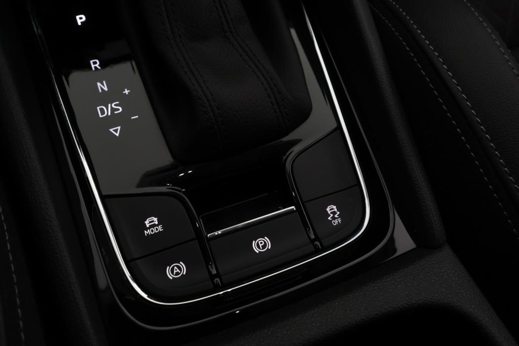 SKODA Karoq 2021