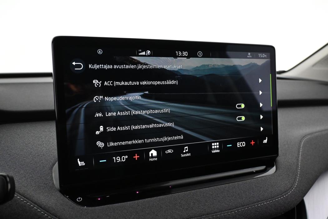 SKODA Enyaq 2023