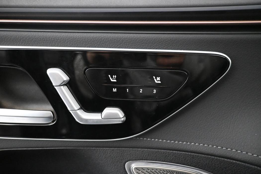 MERCEDES-BENZ EQE 2023