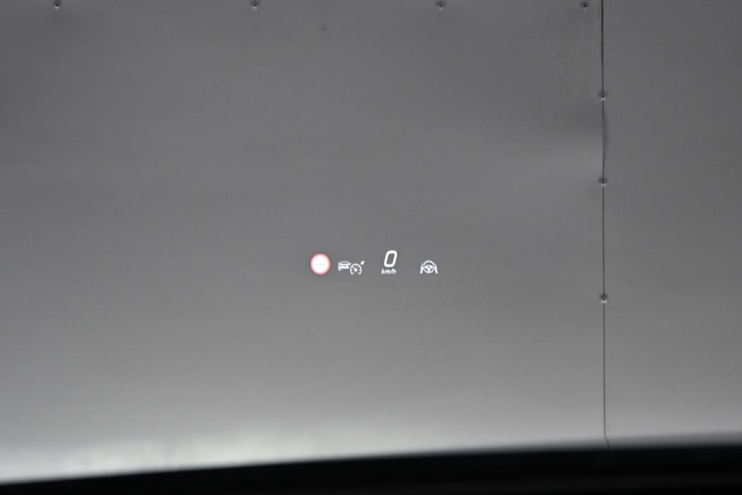 MERCEDES-BENZ EQE 2023