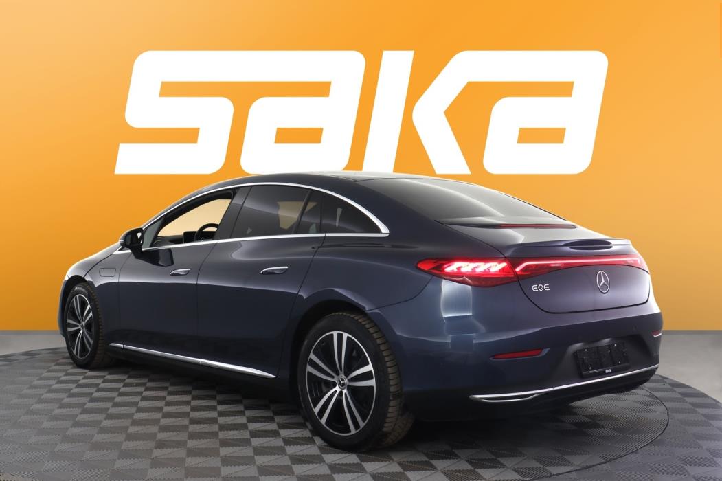 MERCEDES-BENZ EQE 2023