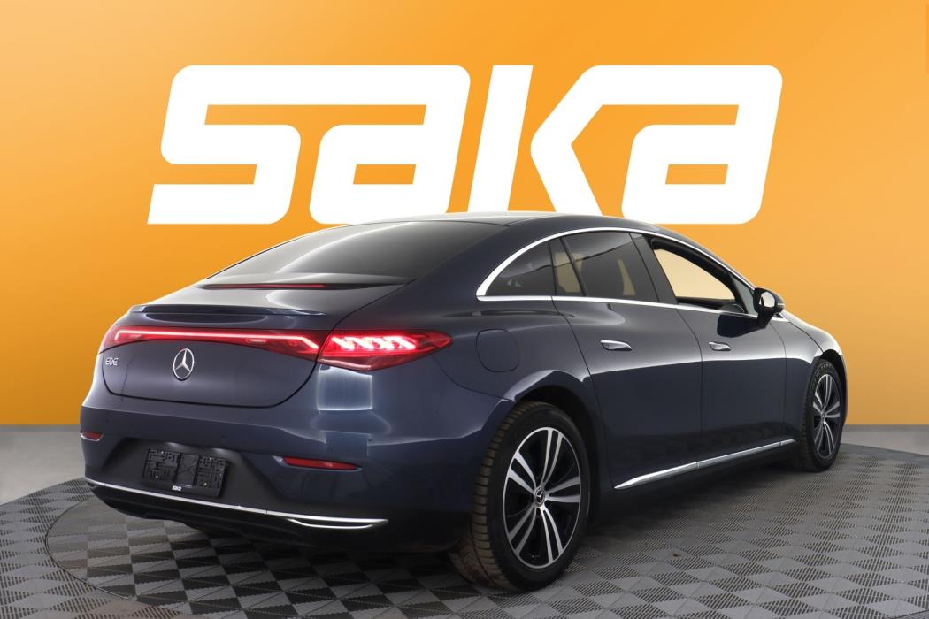 MERCEDES-BENZ EQE 2023