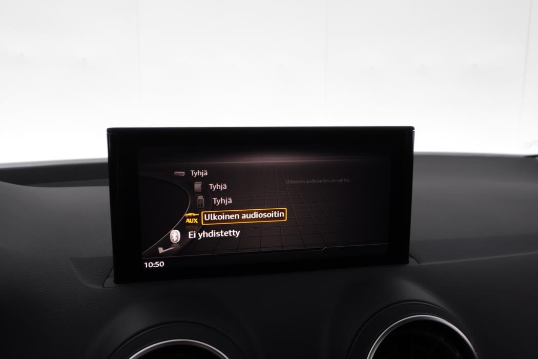 AUDI Q2 2023
