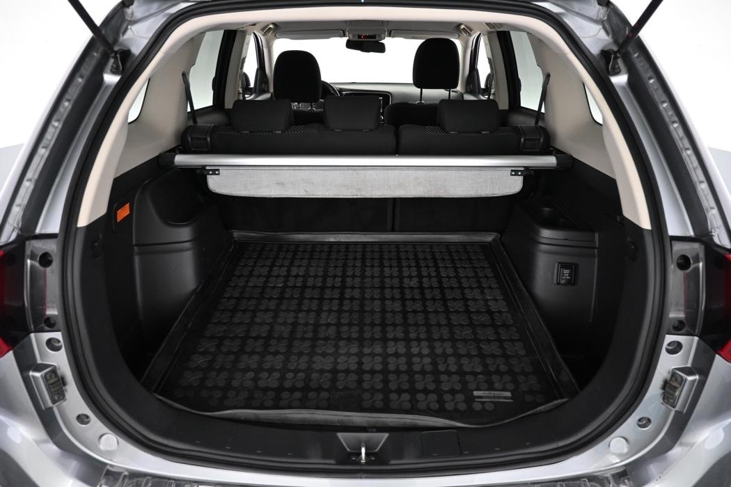 MITSUBISHI Outlander PHEV 2020