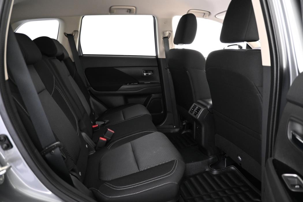 MITSUBISHI Outlander PHEV 2020