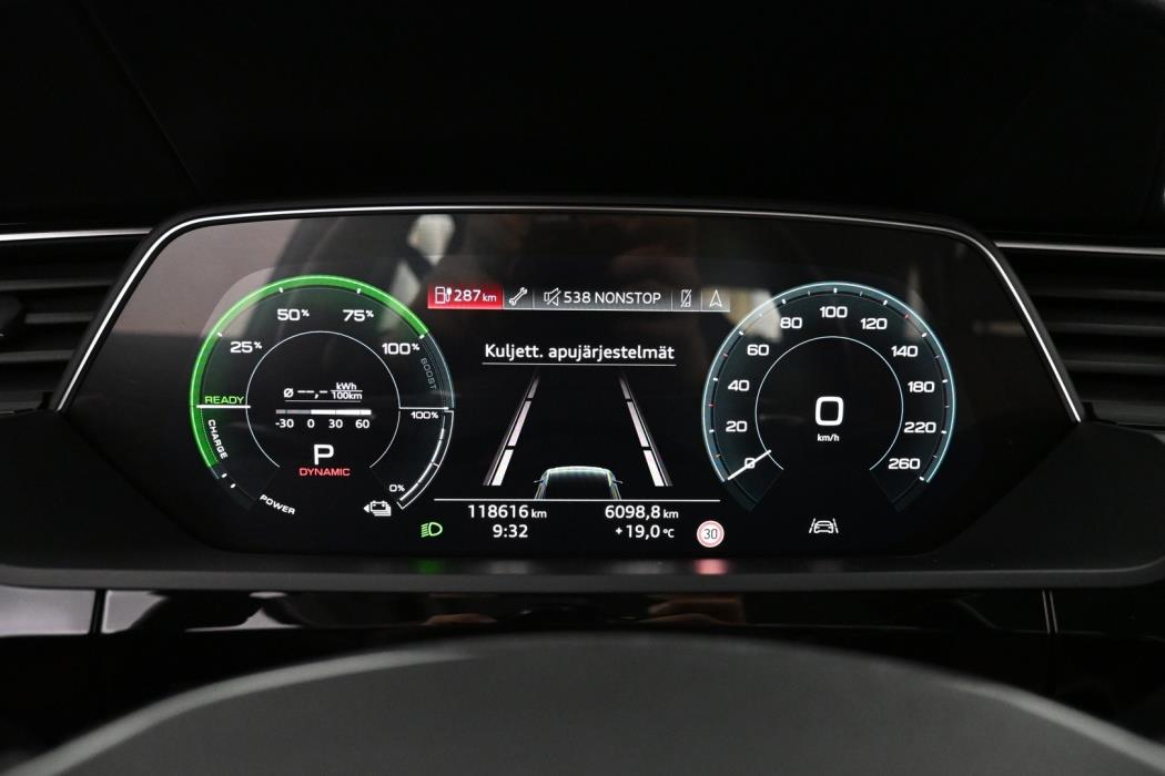 AUDI e-tron 2020
