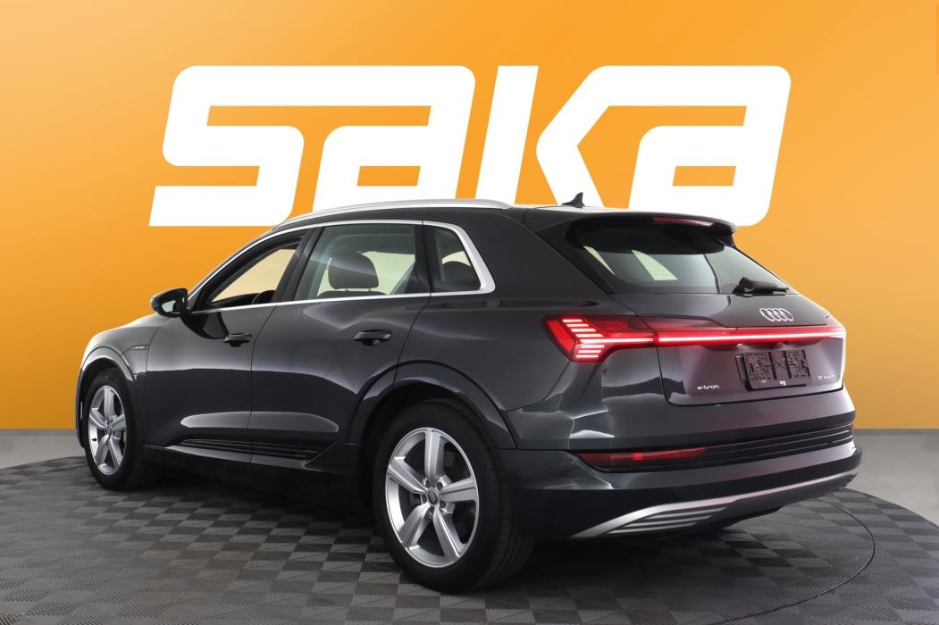 AUDI e-tron 2020