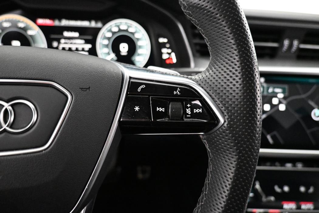 AUDI A6 2023