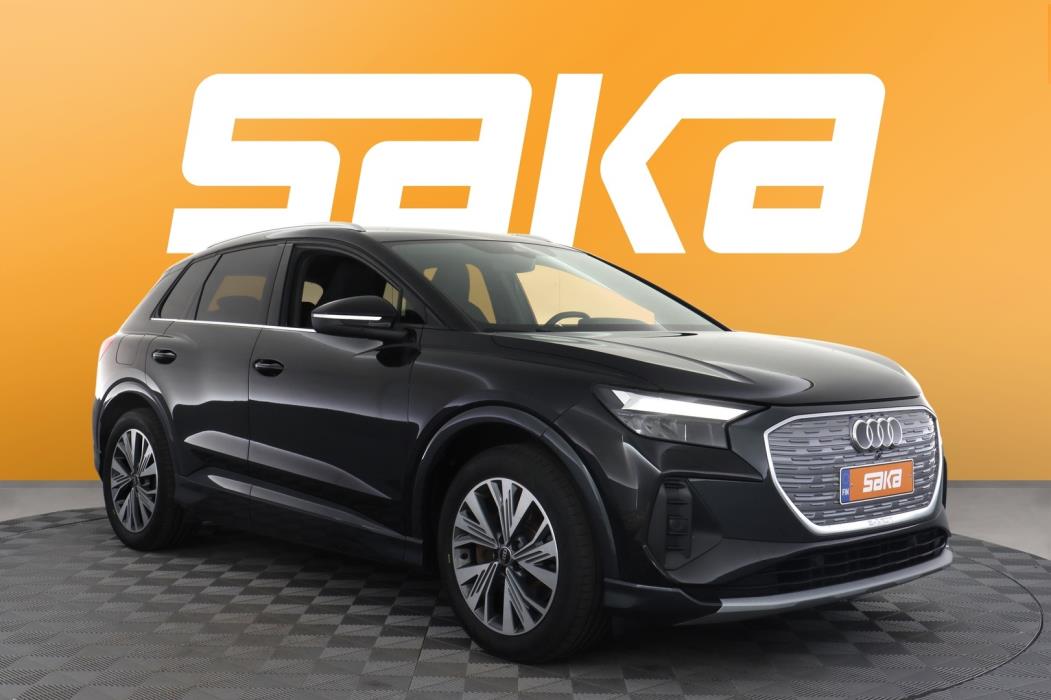 AUDI Q4 e-tron 2022