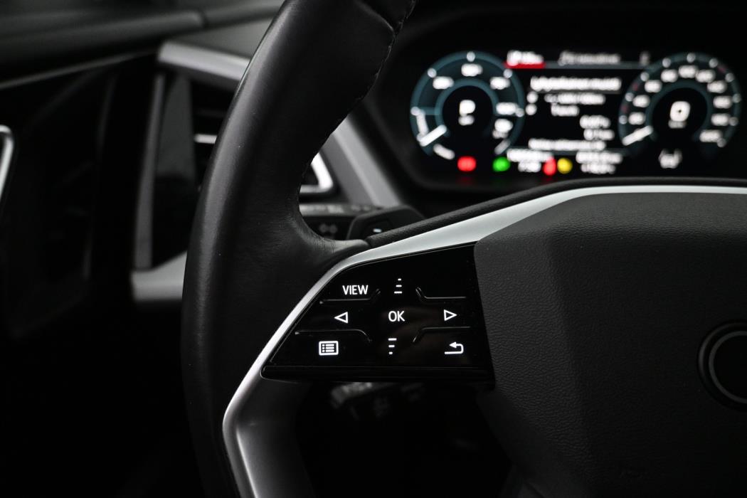 AUDI Q4 e-tron 2022
