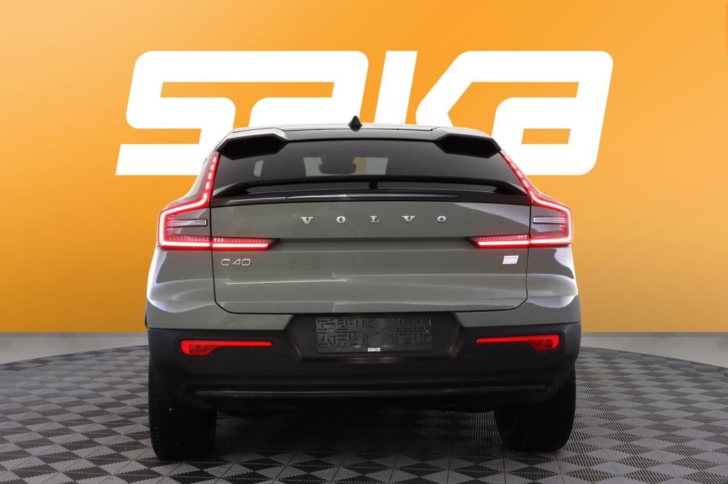 VOLVO C40 2023
