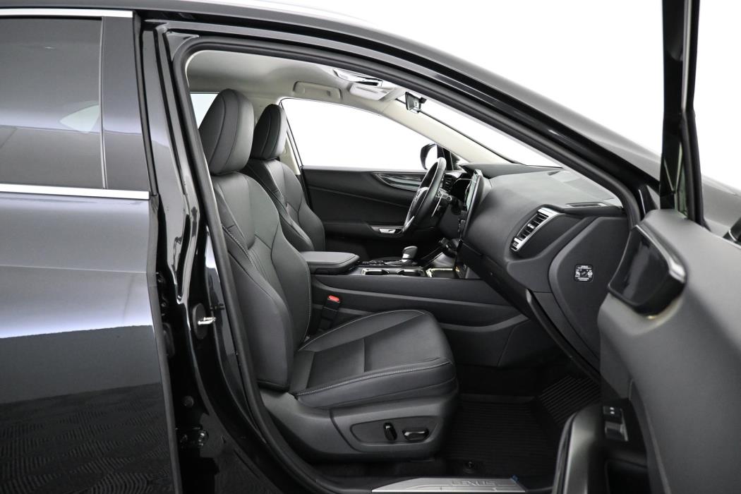 LEXUS NX 2025