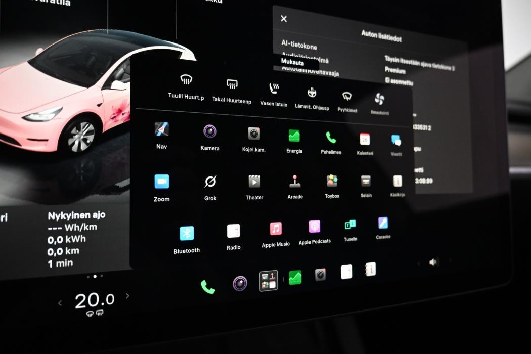 TESLA Model Y 2022