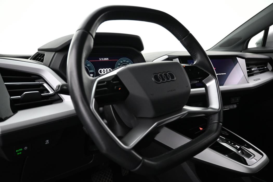 AUDI Q4 e-tron 2023