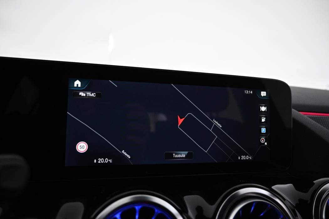 MERCEDES-BENZ EQA 2023