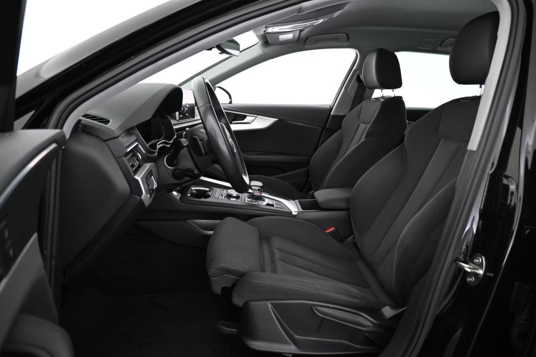 AUDI A4 2018