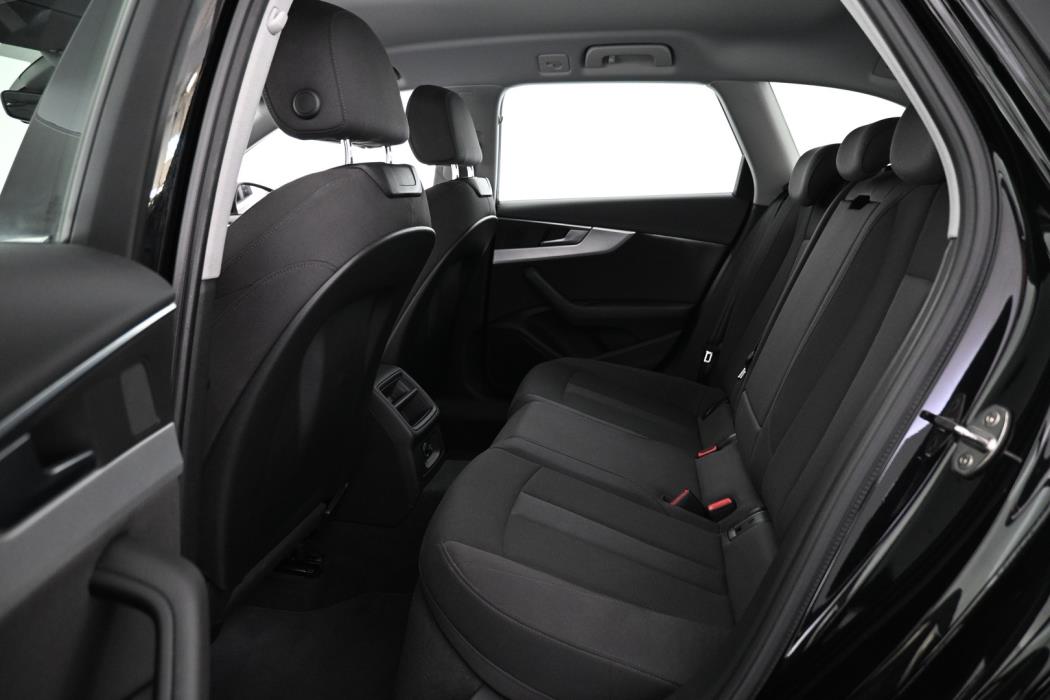 AUDI A4 2018