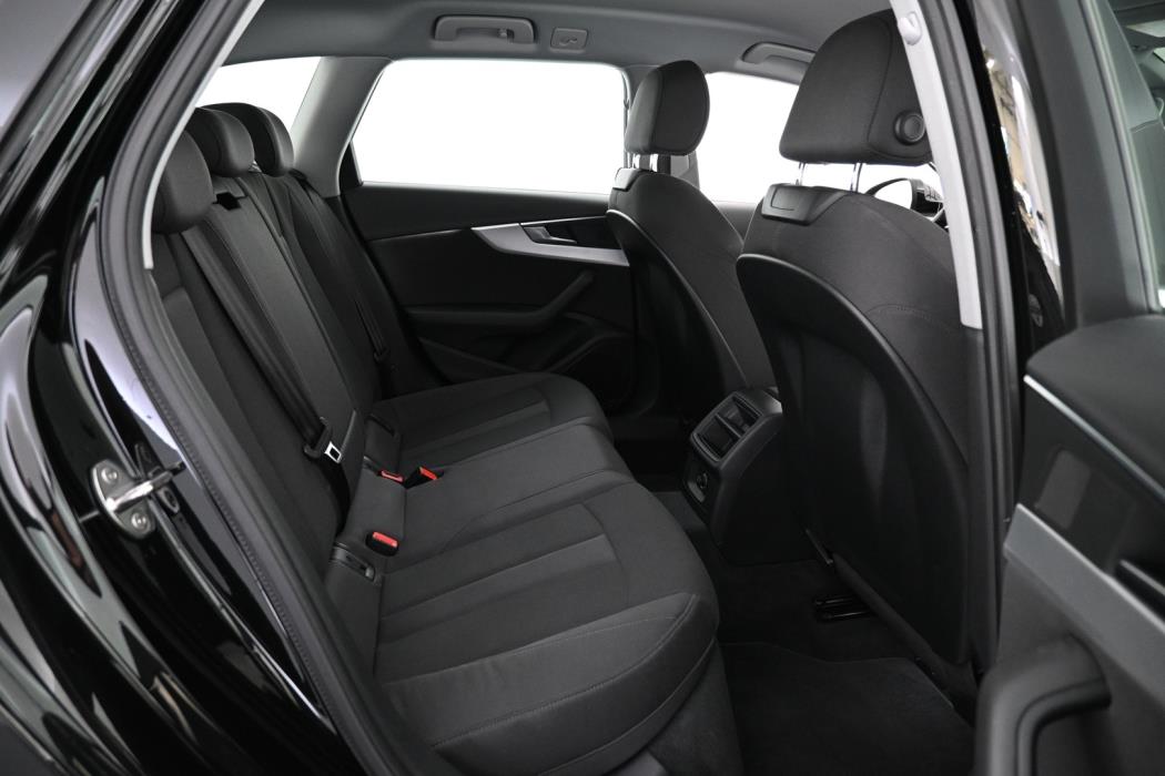 AUDI A4 2018