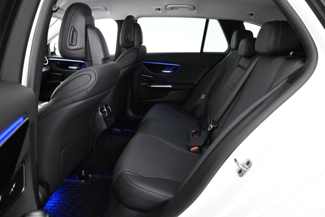 MERCEDES-BENZ C 2025