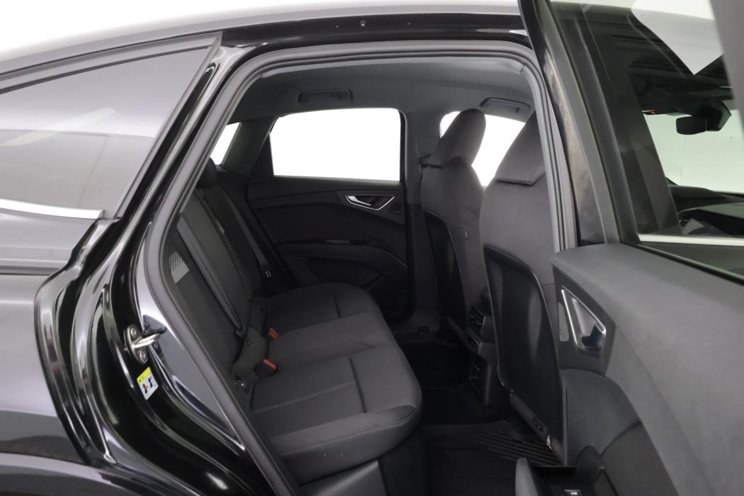AUDI Q4 e-tron 2023