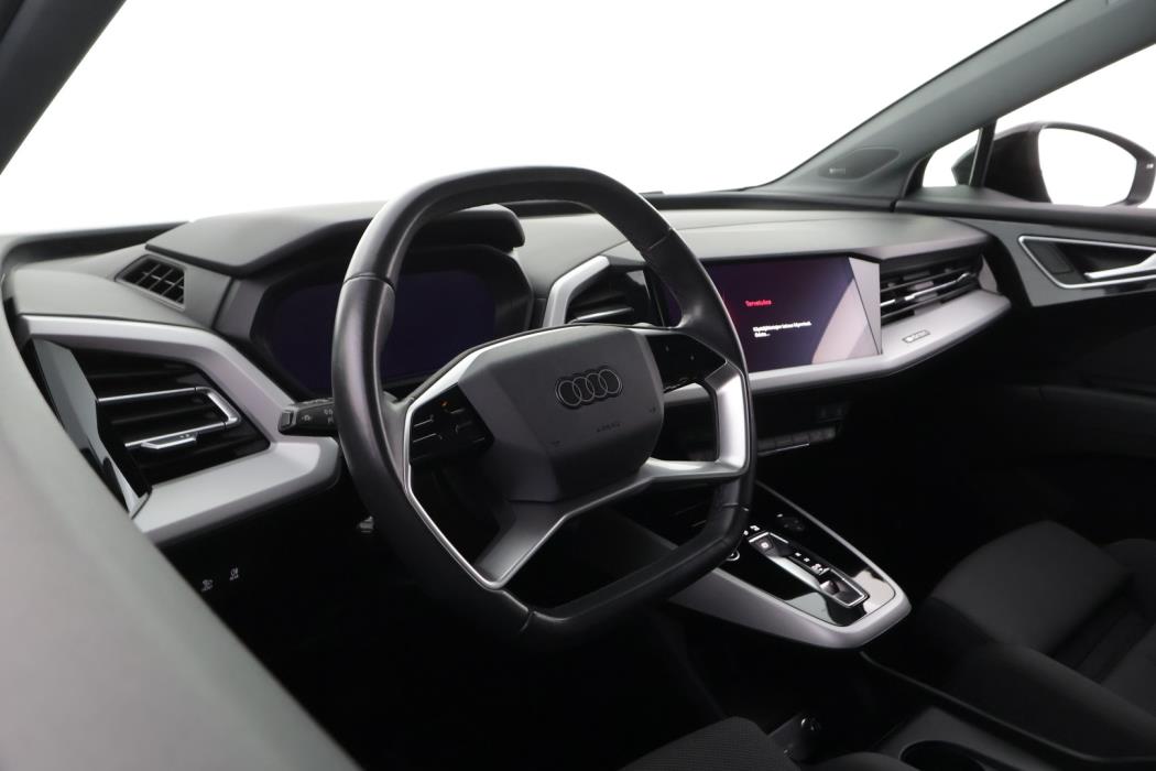 AUDI Q4 e-tron 2023