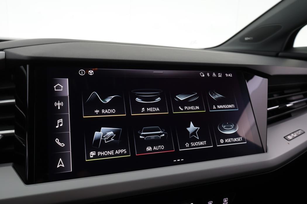 AUDI Q4 e-tron 2023