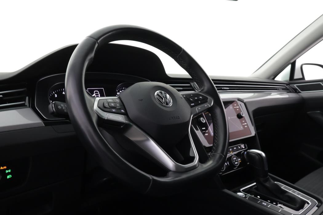 VOLKSWAGEN Passat 2020