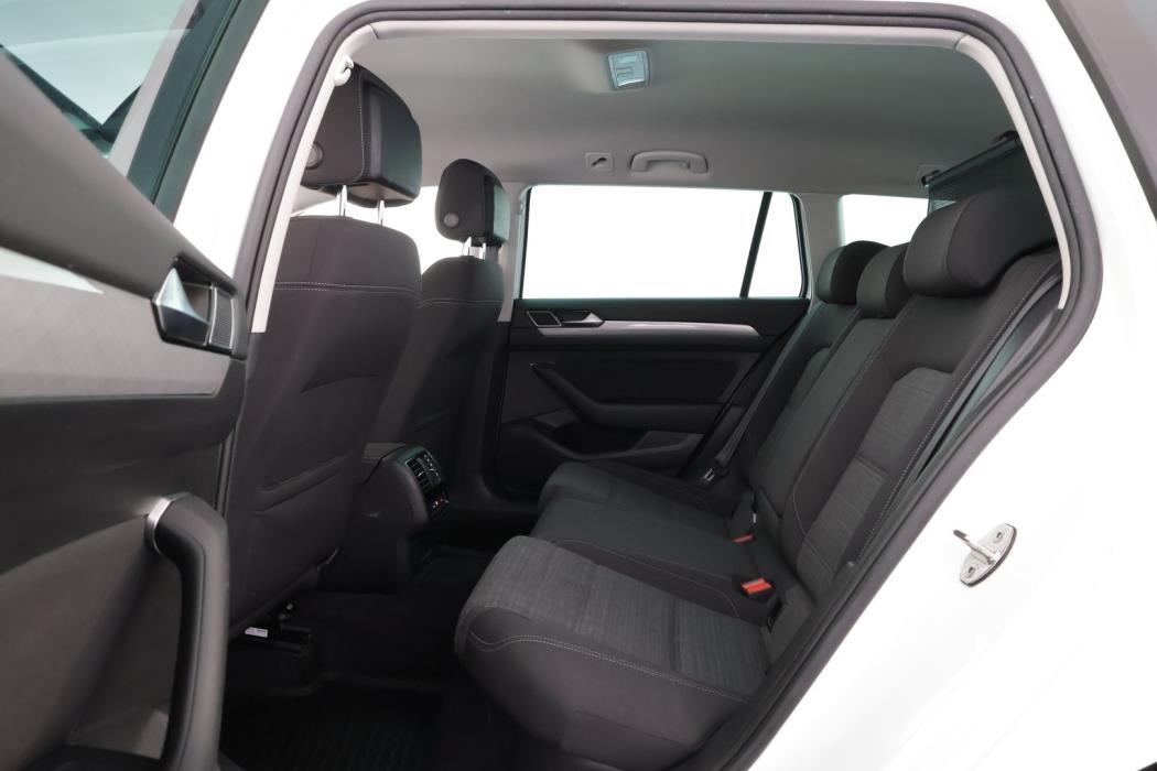 VOLKSWAGEN Passat 2020