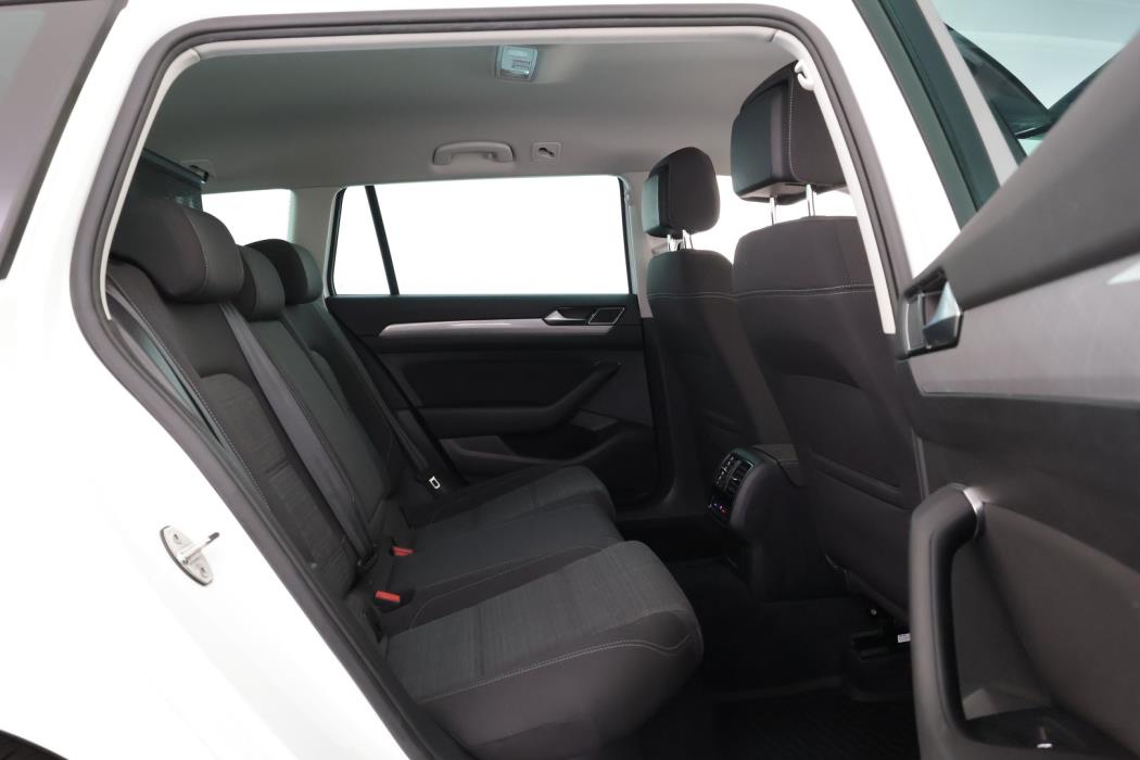 VOLKSWAGEN Passat 2020