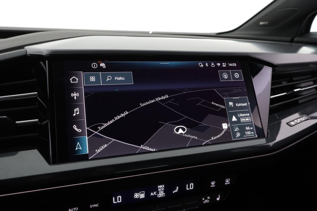 AUDI Q4 e-tron 2024